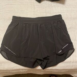 Lululemon women’s shorts size 10 black